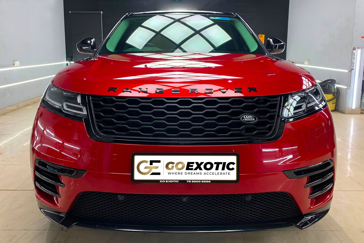 2019 RANGE ROVER VELAR R DYNAMIC S P250 pre-owned luxury car