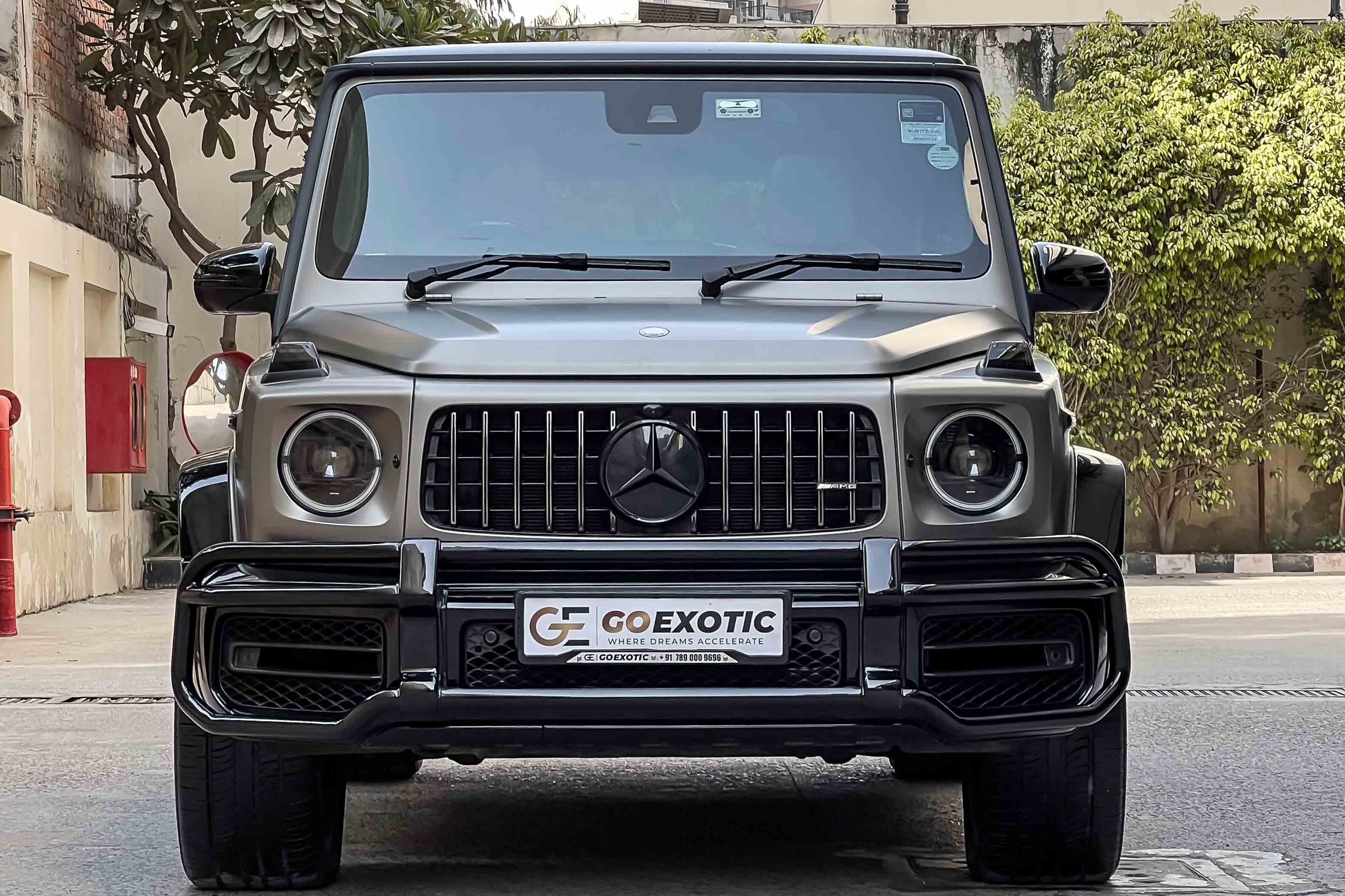 2024 MERCEDES BENZ G63 AMG V8 pre-owned luxury car