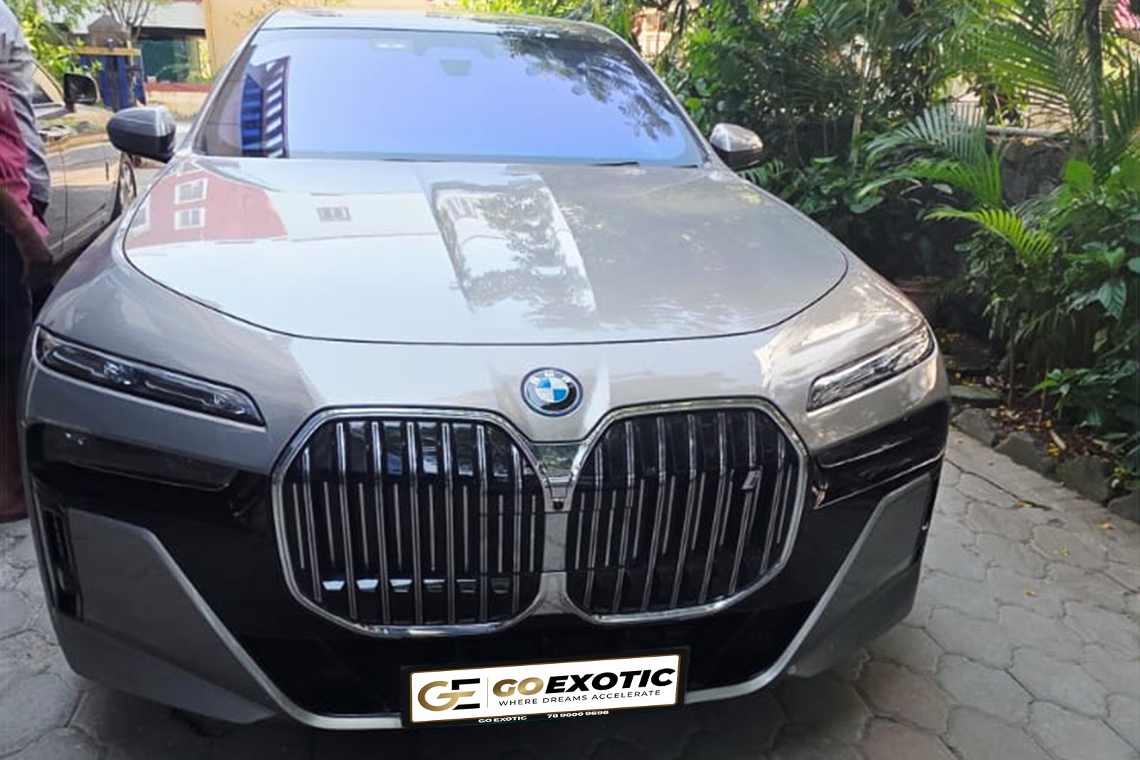2023 BMW i7 XDRIVE 60 M SPORT pre-owned luxury car