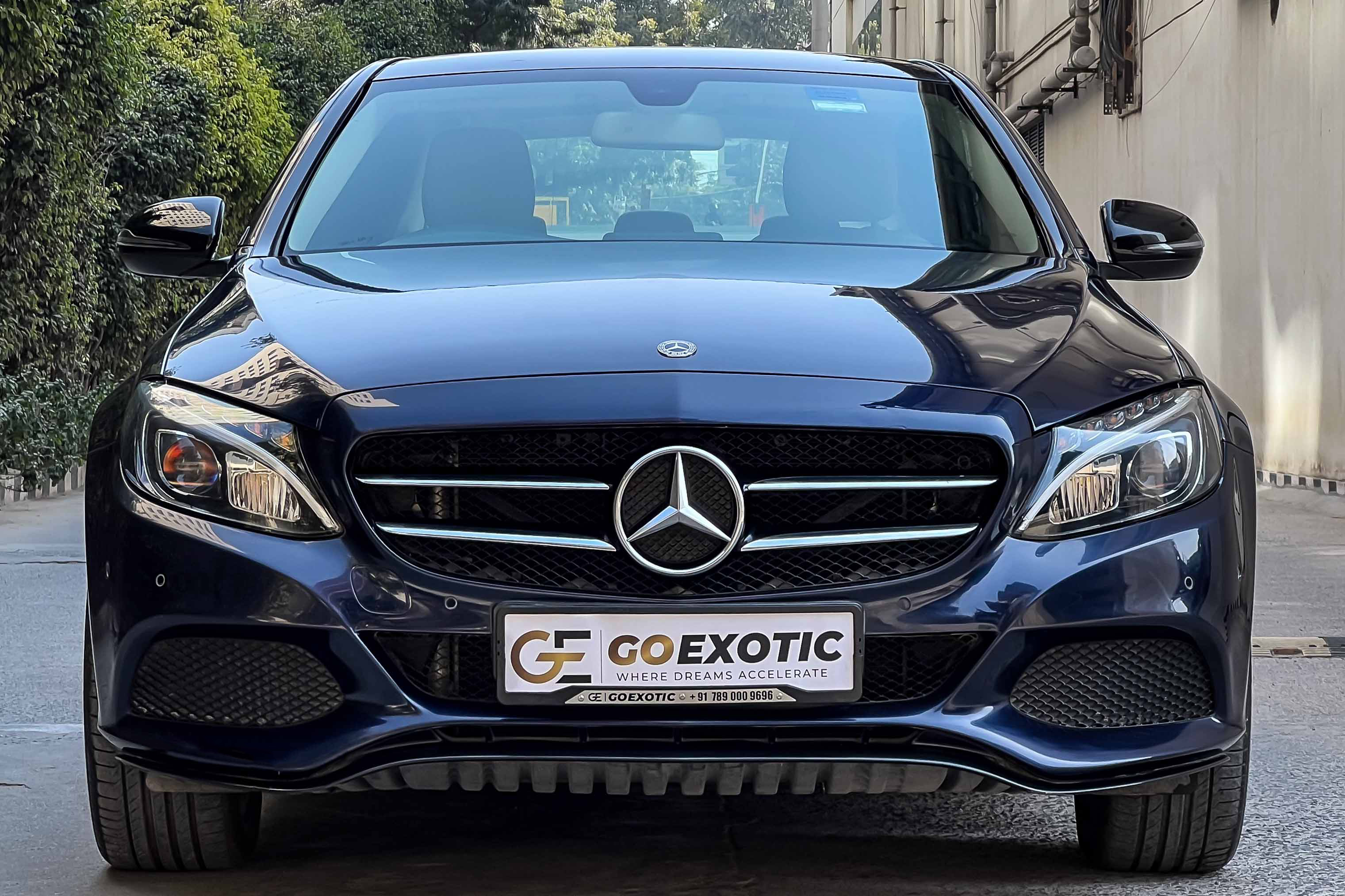 2018 MERCEDES BENZ C200 pre-owned luxury car